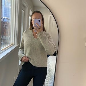 Vince V-neck Cashmere Sweater - Beige